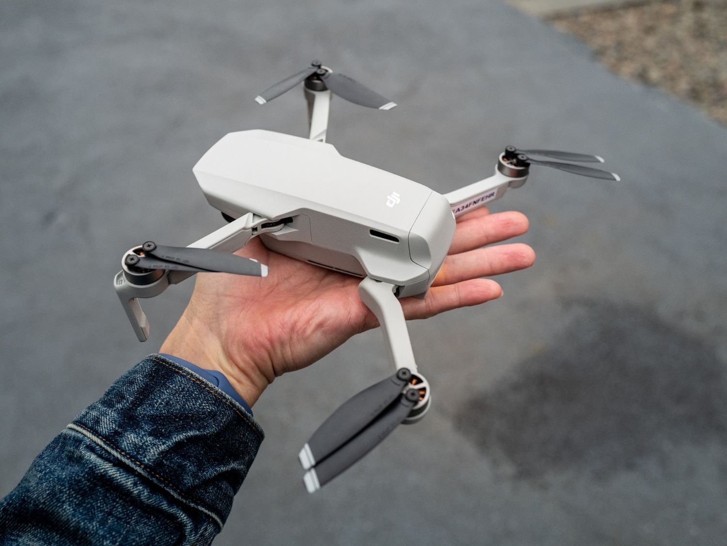 DJI Mini SE camera close-up – aerial photography Sri Lanka