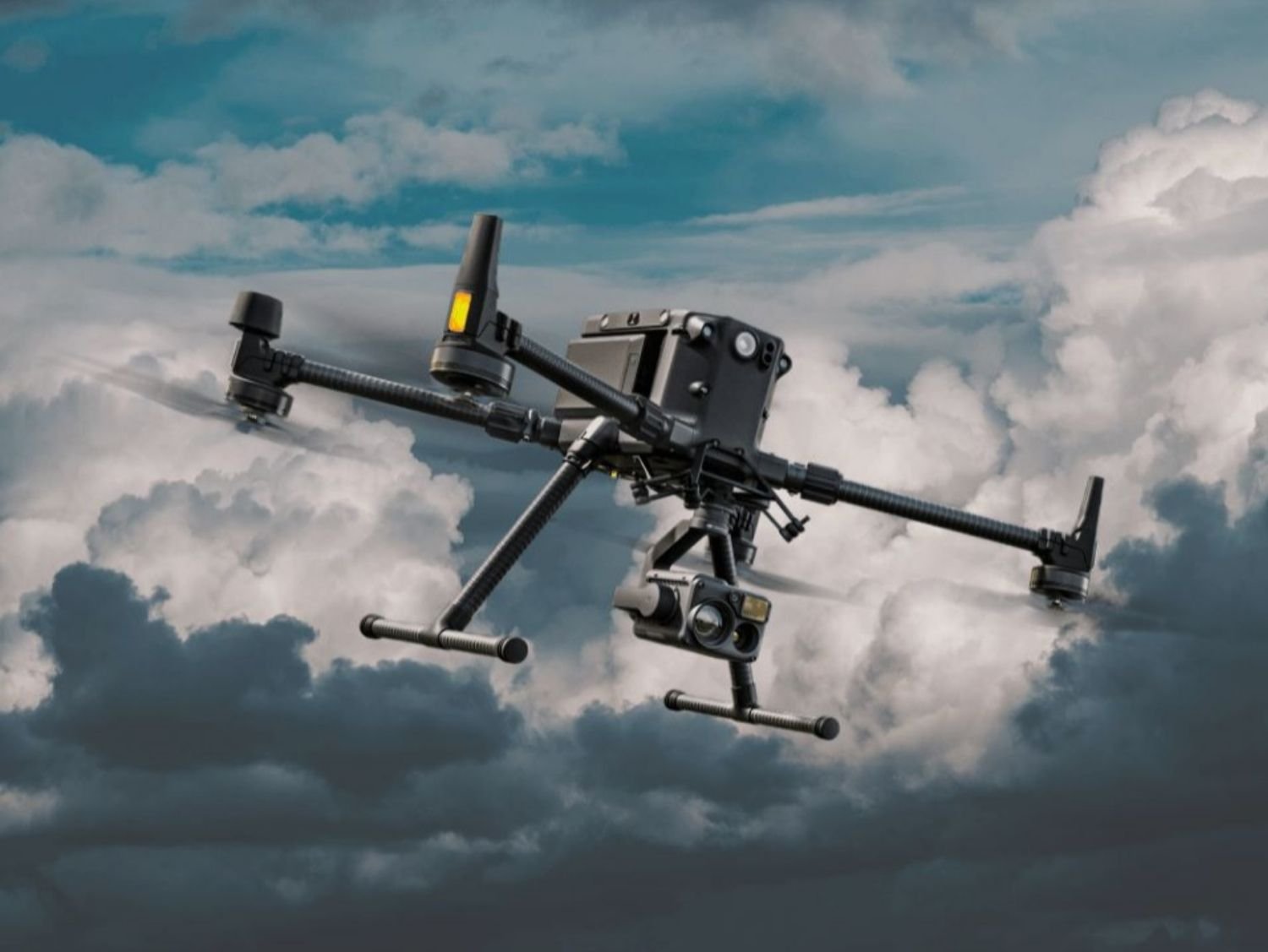 DJI Matrice 300 RTK RTK drone with Zenmuse H20T camera