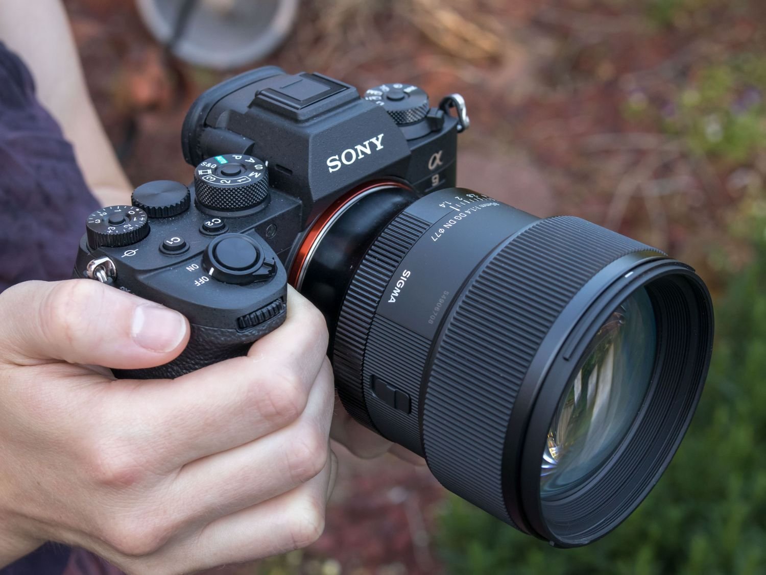 Sigma Art 85mm f1.4 Sony lens rental in Sri Lanka